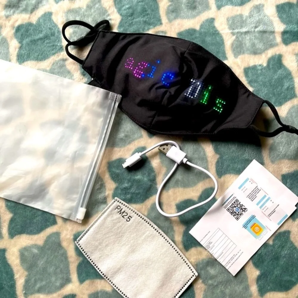 😷 LED Programmable Face Mask